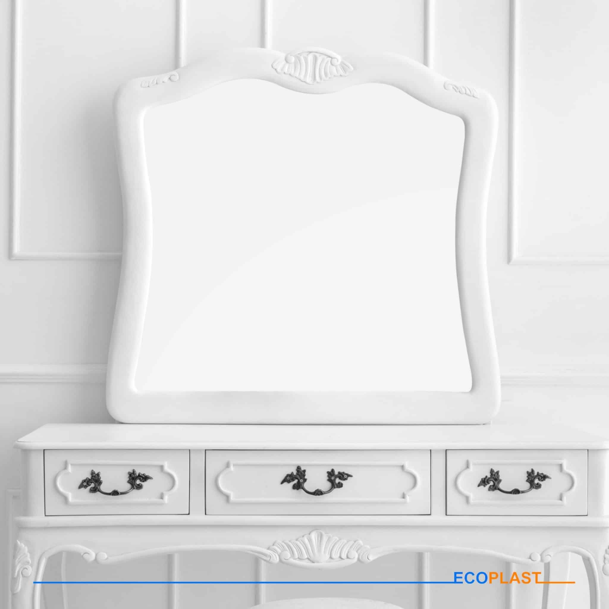 ban trang diem phong cach minimalish scaled